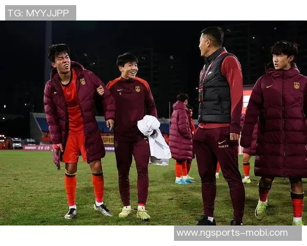 国足冬训可与U22国足同步进行提升整体训练效果 国足冬训可与U22国足同步进行提升整体训练效果